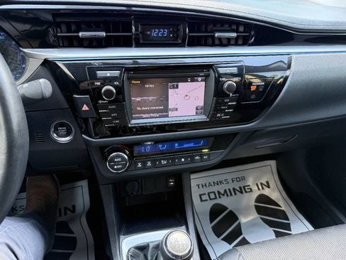 Used 2015 Toyota Corolla S FWD image 20