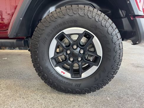 Used 2021 Jeep Wrangler Unlimited Rubicon w/ Uconnect 4C Nav & Sound Group AWD/4WD image 25