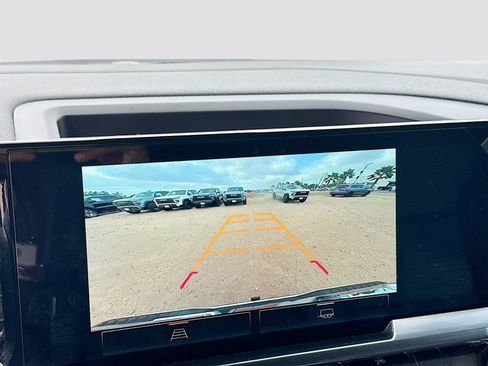 Used 2024 GMC Sierra 1500 Elevation image 18