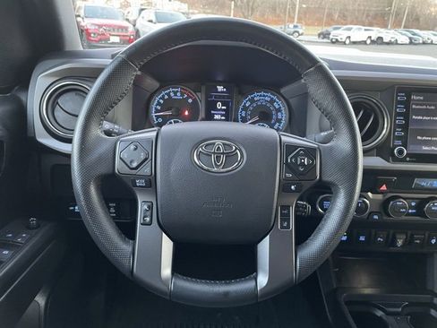 Used 2022 Toyota Tacoma SR5 image 7
