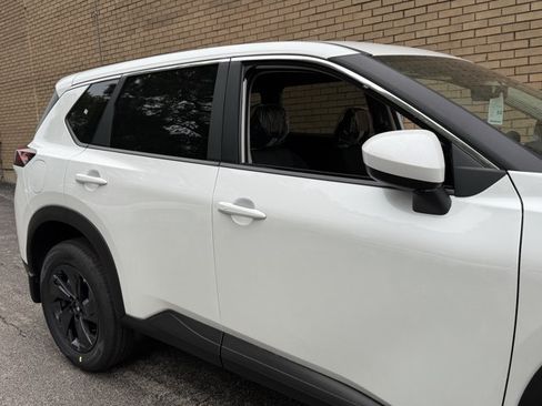 New 2026 Nissan Rogue SV AWD/4WD image 7