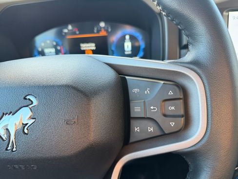 Used 2025 Ford Bronco Big Bend image 18