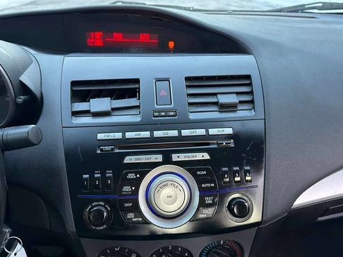 Used 2010 MAZDA MAZDA3 i Touring image 14