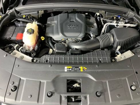 Used 2022 Jeep Grand Cherokee L Summit w/ Advanced Protech Group IV image 35