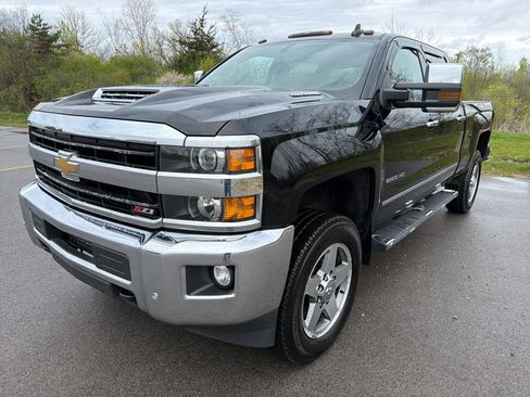 Used 2019 Chevrolet Silverado 2500 LTZ w/ Duramax Plus Package AWD/4WD image 1