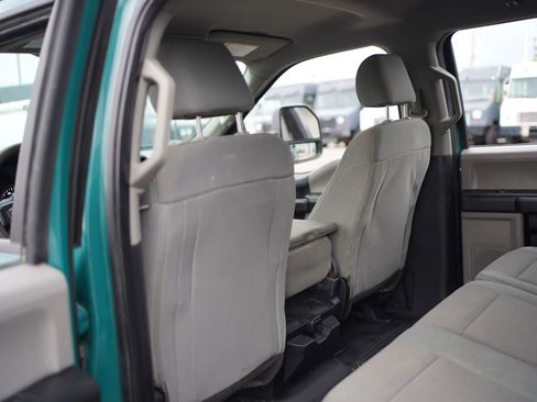 Used 2019 Ford F250 XL w/ Power Equipment Group AWD/4WD image 17
