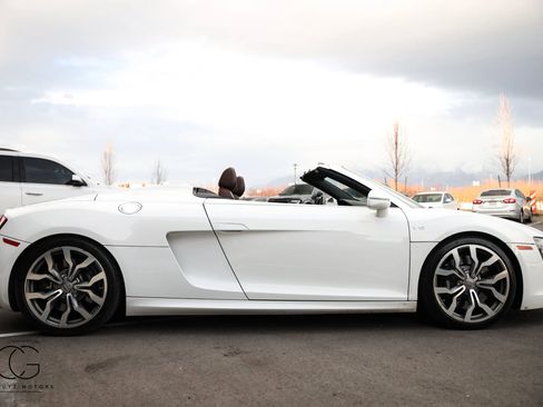 Used 2011 Audi R8 V10 AWD/4WD image 19