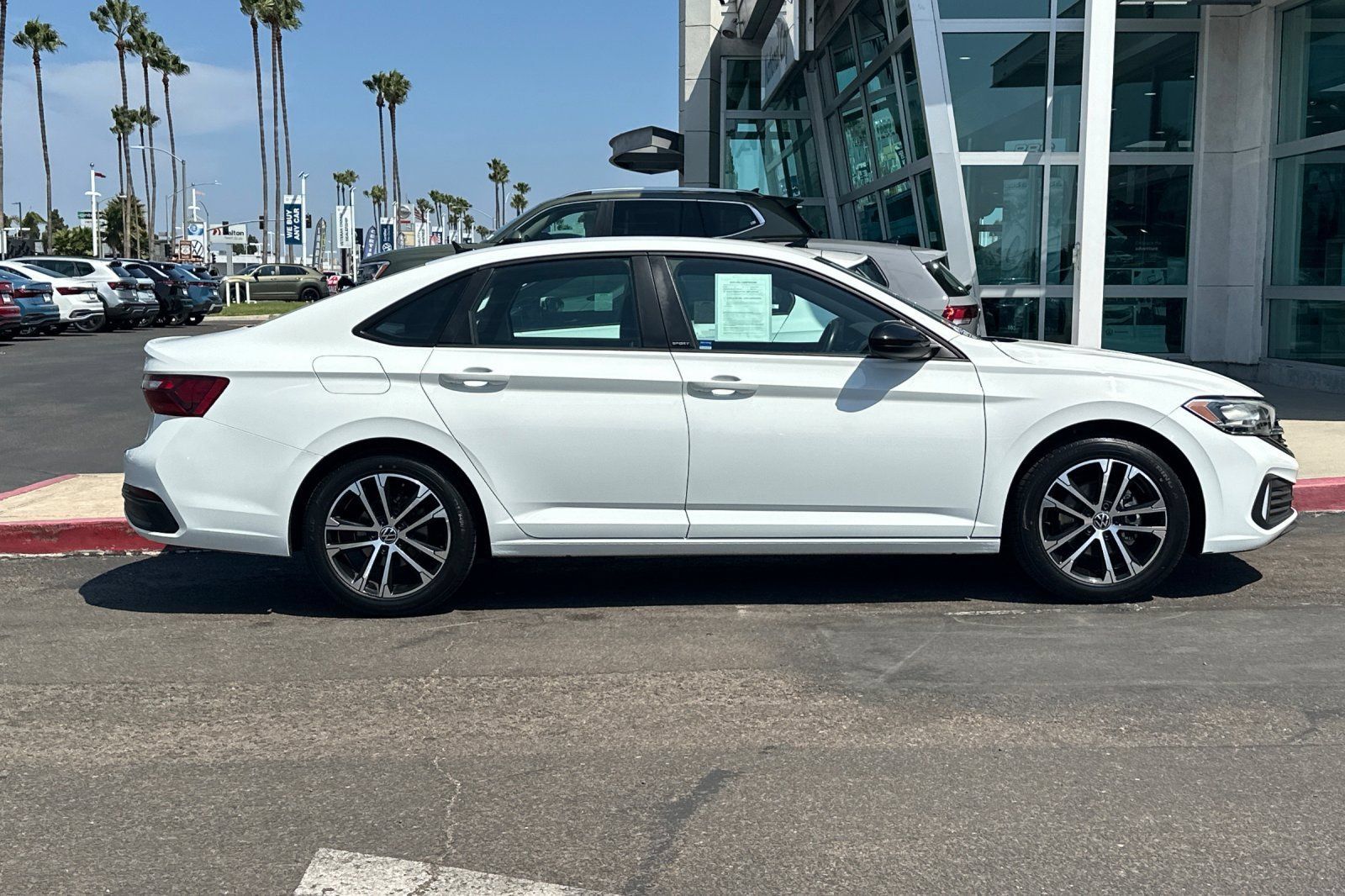 Used 2023 Volkswagen Jetta Sport FWD image 4