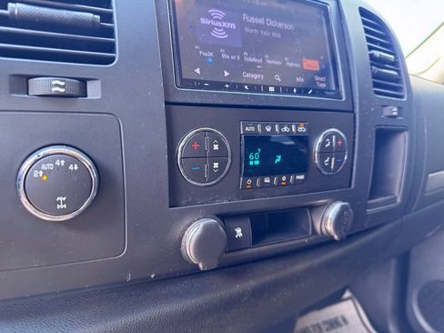Used 2010 GMC Sierra 1500 SLE w/ Power Pack Plus AWD/4WD image 19