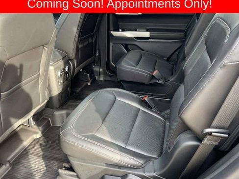 Used 2023 Ford Explorer Limited w/ Equipment Group 301A image 4