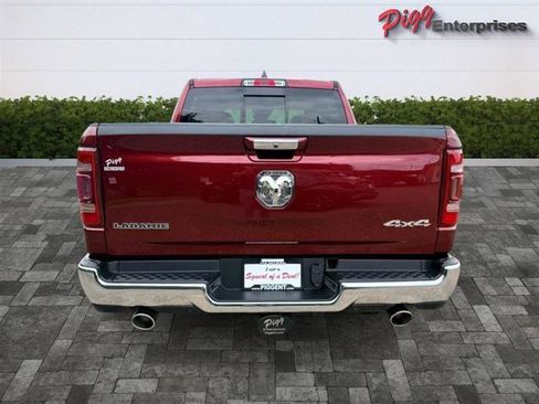 Used 2021 RAM 1500 Laramie AWD/4WD image 12