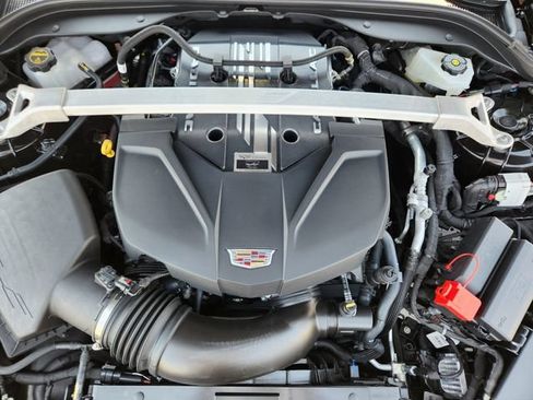 New 2026 Cadillac CT5 V Blackwing w/ Carbon Fiber 1 Package RWD image 22