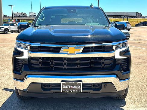 Used 2023 Chevrolet Silverado 1500 LT w/ Z71 Off-Road Package AWD/4WD image 11