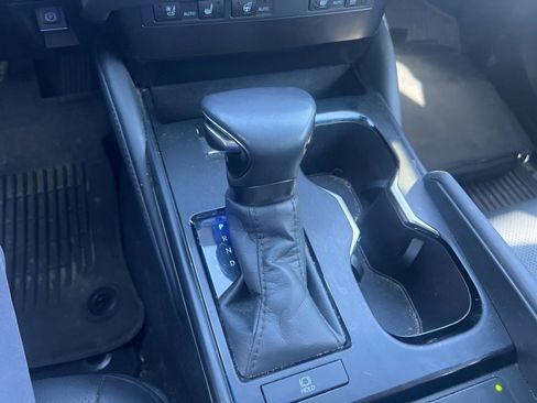 Used 2024 Lexus ES 350 w/ Premium Package FWD image 26