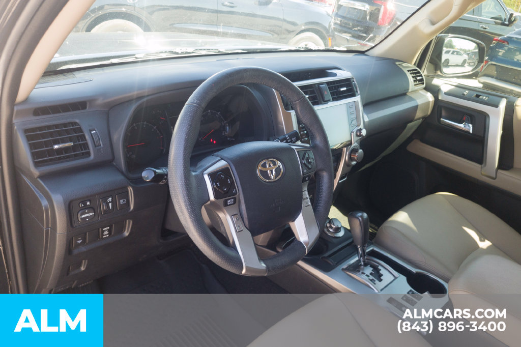 Used 2021 Toyota 4Runner SR5 Premium w/ Moonroof Package AWD/4WD image 5