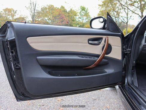 Used 2010 BMW 135i Convertible image 37