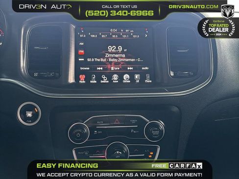 Used 2017 Dodge Charger SE w/ Blacktop Package RWD image 12