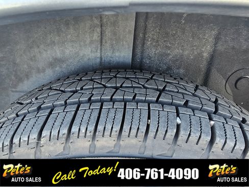 Used 2019 Dodge Grand Caravan SE w/ UConnect Hands-Free Group image 11