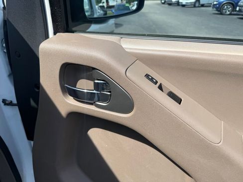 Used 2016 Nissan Frontier SV AWD/4WD image 27
