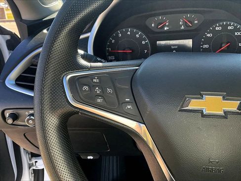 Used 2024 Chevrolet Malibu LT FWD image 14