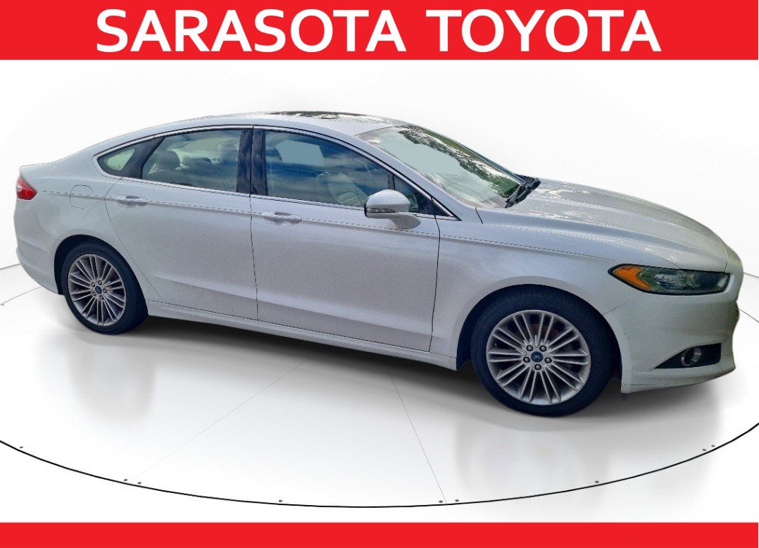 Used 2014 Ford Fusion SE w/ Equipment Group 202A FWD image 1