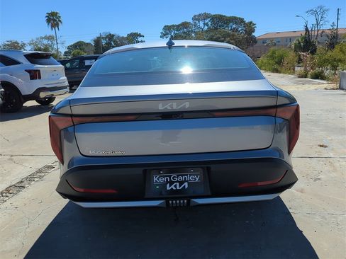 New 2026 Kia K4 LXS image 7