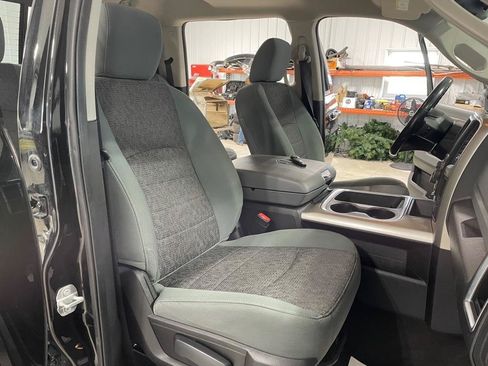 Used 2016 RAM 1500 Big Horn AWD/4WD image 23