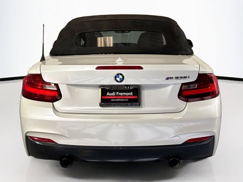 Used 2016 BMW M235i Convertible image 6