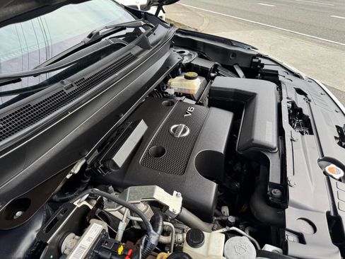 Used 2015 Nissan Pathfinder S FWD image 9