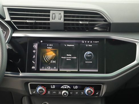 Certified 2025 Audi Q3 2.0T Premium Plus w/ Premium Plus Package image 20