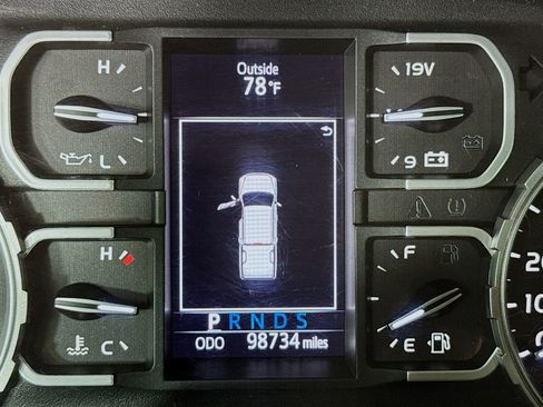 Used 2018 Toyota Tundra Limited image 15