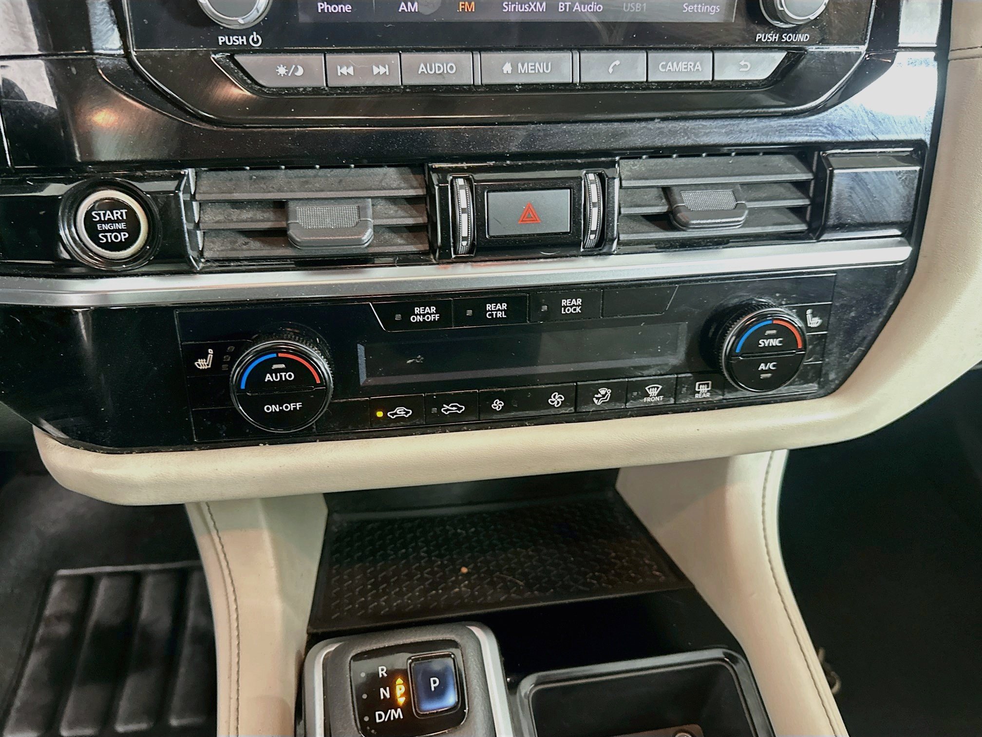 Used 2022 Nissan Pathfinder SV FWD image 23