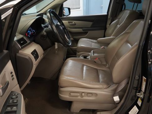 Used 2011 Honda Odyssey Touring image 5