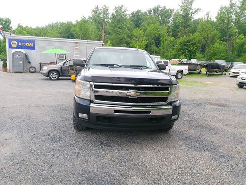 Used 2011 Chevrolet Silverado 1500 LT w/ All-Star Edition AWD/4WD image 3