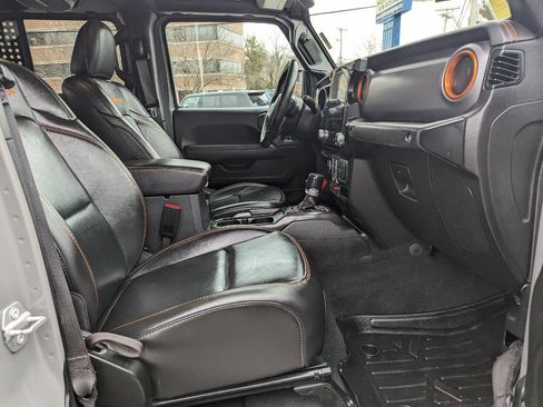 Used 2022 Jeep Gladiator Mojave w/ LED Lighting Group image 28