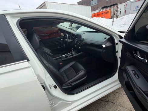 Used 2021 Nissan Altima 2.5 SR image 26