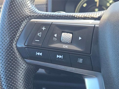 Used 2024 Mitsubishi Outlander 4WD Plug-In Hybrid image 36