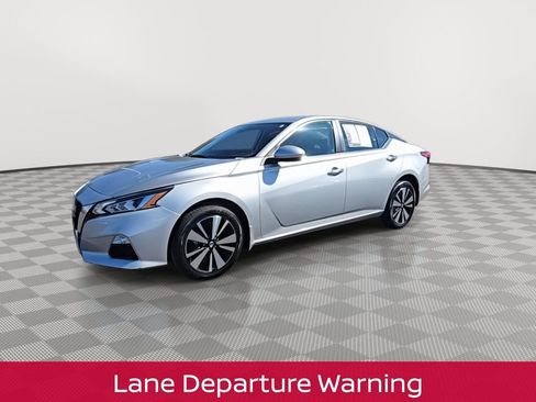 Used 2022 Nissan Altima 2.5 SV image 4
