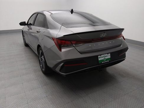 Used 2025 Hyundai Elantra Sport w/ Cargo Package FWD image 6