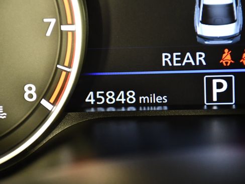 Used 2024 Nissan Altima 2.5 SV FWD image 17