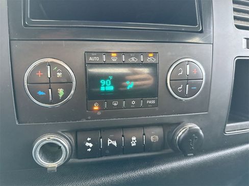 Used 2013 Chevrolet Silverado 2500 LT w/ Custom Sport Truck Package image 15