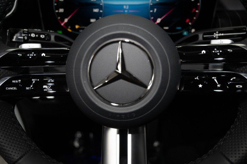 New 2027 Mercedes-Benz GLC 300 4MATIC image 23