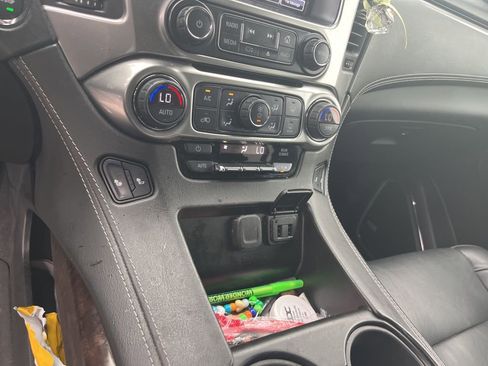 Used 2020 Chevrolet Tahoe LT w/ Luxury Package image 8