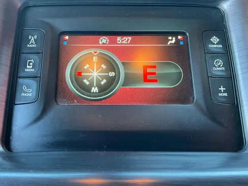 Used 2015 Dodge Charger SE image 32