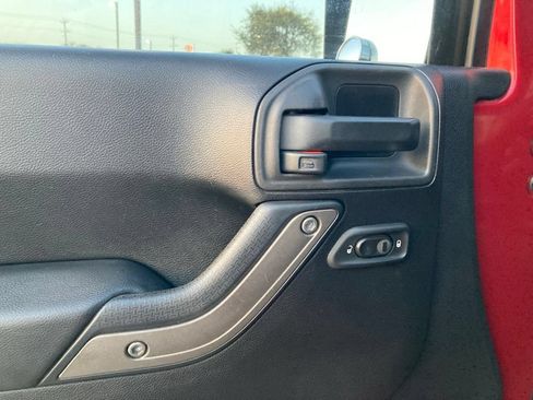 Used 2013 Jeep Wrangler Unlimited Sport AWD/4WD image 13