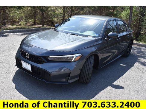 Used 2025 Honda Civic Sport image 3