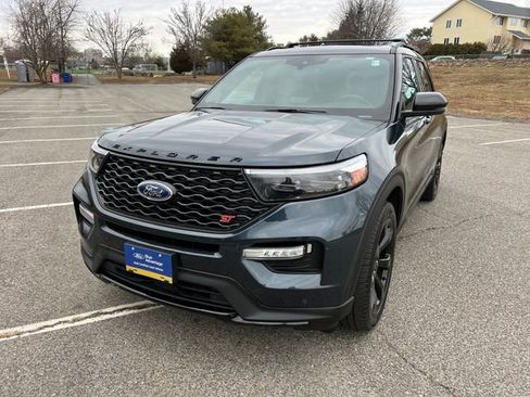 Used 2023 Ford Explorer ST w/ Equipment Group 401A image 4