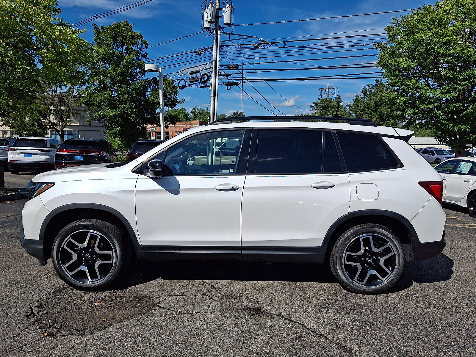Used 2023 Honda Passport Elite image 7