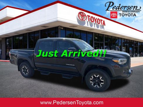Used 2023 Toyota Tacoma TRD Off-Road w/ Technology Package AWD/4WD image 1