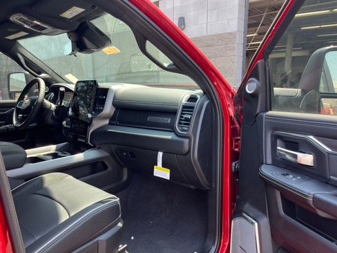 New 2026 RAM 3500 Laramie AWD/4WD image 27